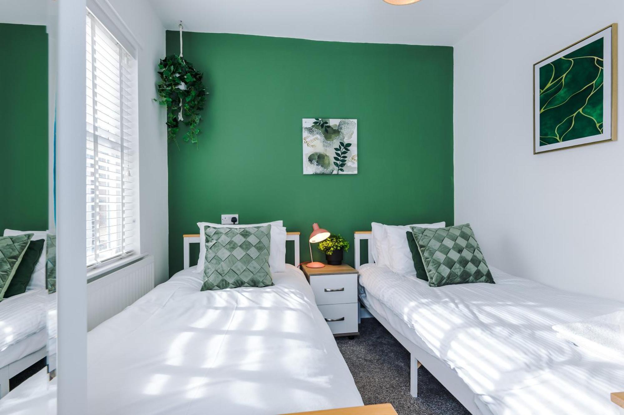 Large 7 Bedroom Town House In Chester City Centre מראה חיצוני תמונה