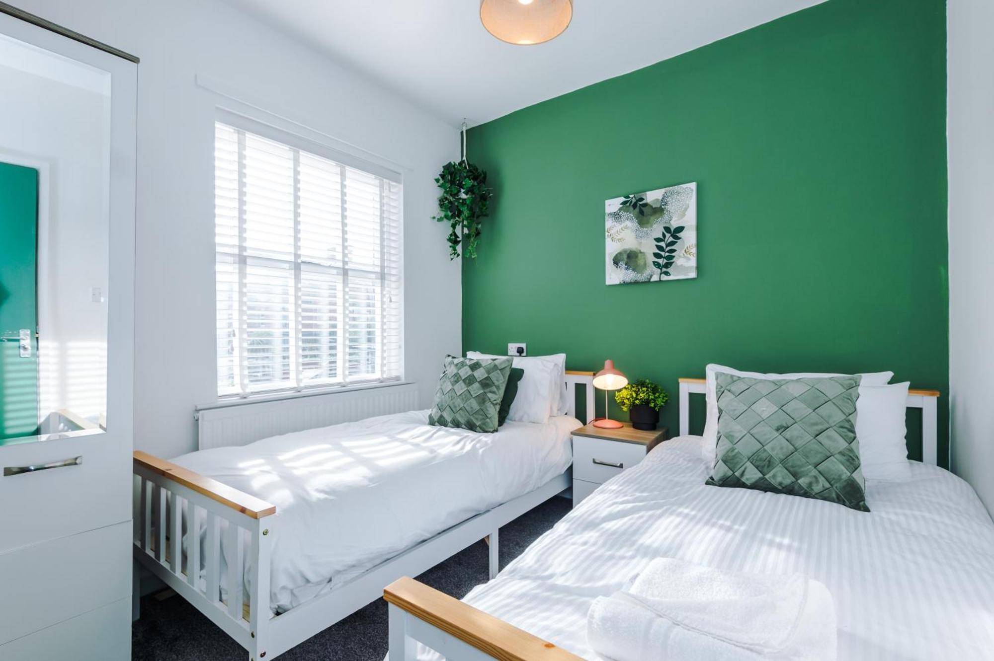 Large 7 Bedroom Town House In Chester City Centre מראה חיצוני תמונה