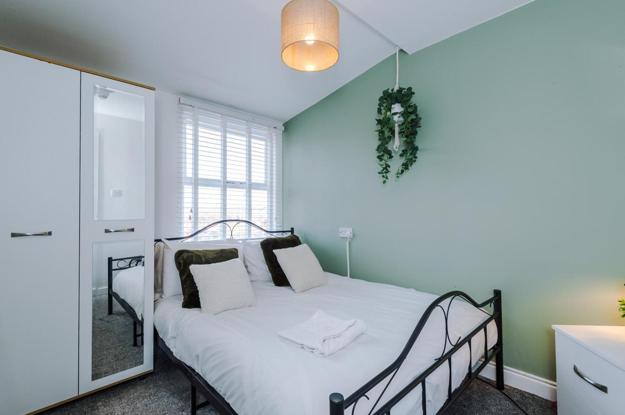 Large 7 Bedroom Town House In Chester City Centre מראה חיצוני תמונה